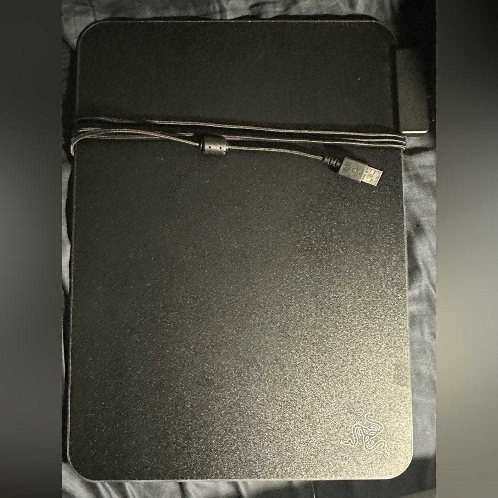 Razer Firefly V2 Gaming Mousepad